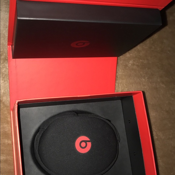 Beats Solos -authentic- - Picture 3 of 4